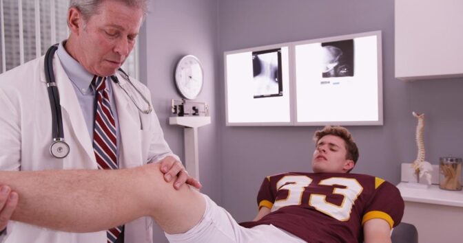When to See a Sports Injury Chiropractor